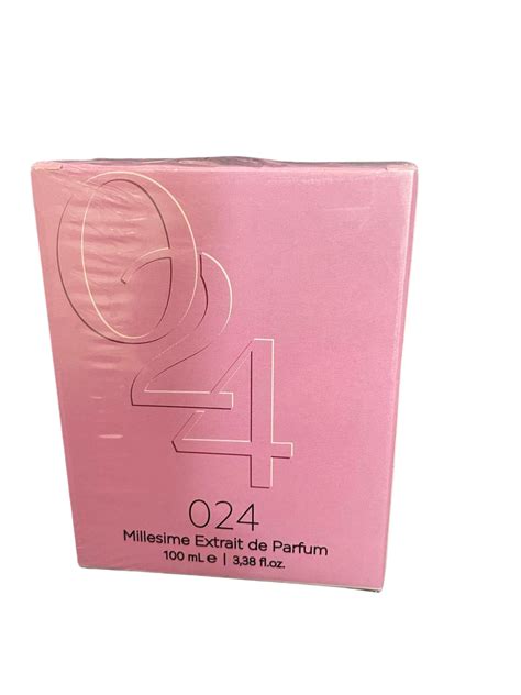 chogan chanel n 5|Chanel perfume no 5.